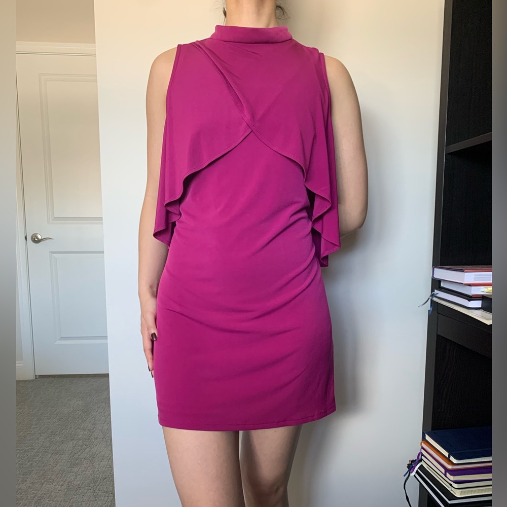LONDON TIMES (EUC)✨MAGENTA COLD SHOULDER DRESS